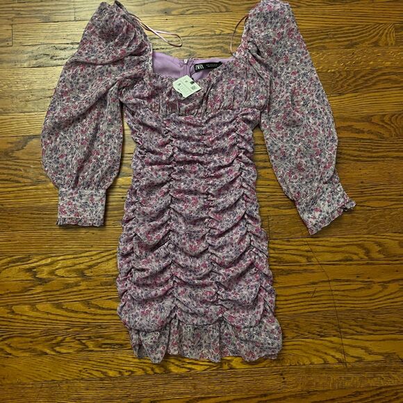 NWT Zara Small S Purple Floral Ruched Mini Dress Puff Sleeve Bodycon - Picture 1 of 5